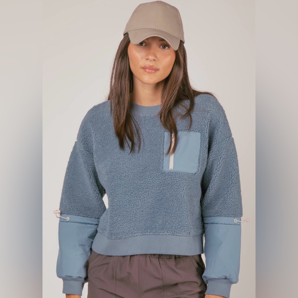 Casual blue sherpa crew neck top